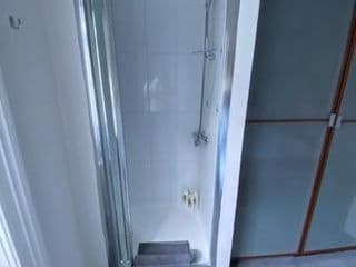 Spacious 2 Bedroom flat in Paddington - Photo 4