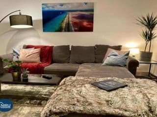 Niru Gorgeous Duplex Home 4BD/3BA