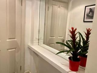 Niru Gorgeous Duplex Home 4BD/3BA - Photo 7