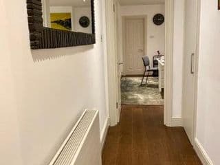 Niru Gorgeous Duplex Home 4BD/3BA - Photo 9
