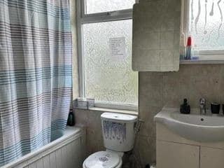 Private Rooms in Wembley Central - Photo 3