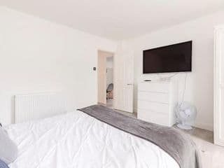 Lovely 3 bedroom flat in North London - Photo 11