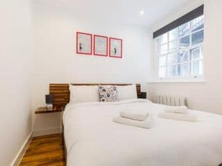 Spacious 4 bedrooms flat in New Oxford Street - Photo 12