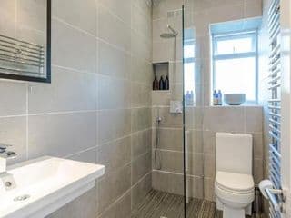 The Dalston Maisonette - Photo 13