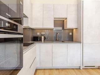 LuxLet Apartments - Heart of Hampstead, London - Photo 3