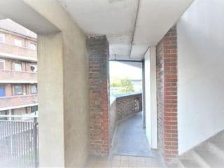 Lovely 4 bedroom apartment close to the city walking distance from the rivere view - Photo 20