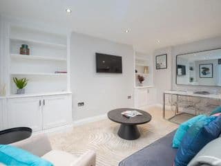 Clarendon Rd by CAPITAL - Photo 18