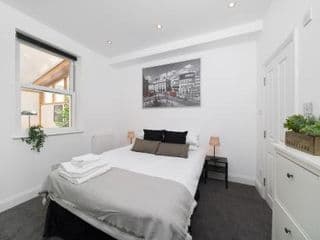 Wow! 2 Bedr/3 Beds/2,5 Bath/ Best Central Location - Photo 5