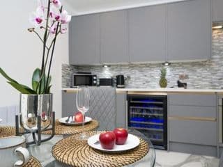 Best location! NEW! 2 BED/2,5 BATH OXFORD STREET! - Photo 15