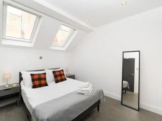 Best location! NEW! 2 BED/2,5 BATH OXFORD STREET! - Photo 6