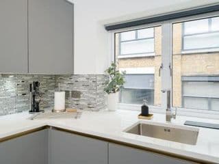 Best location! NEW! 2 BED/2,5 BATH OXFORD STREET! - Photo 7