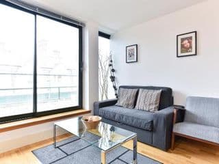 City Apartments - Photo 14