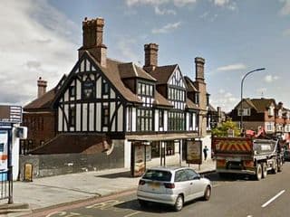 Vintage 3 Bedroom House near Catford - Photo 21