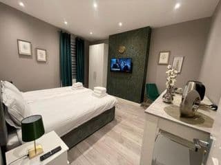 Double Room London - Photo 20