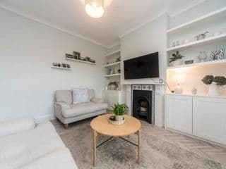 Pass the Keys Modern Victorian home 15 min from Central London - Photo 15