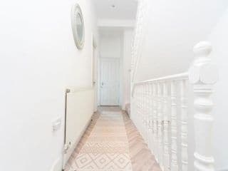 Pass the Keys Modern Victorian home 15 min from Central London - Photo 23