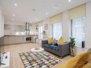 Deluxe Condo Beside 02 Arena and Central London - Photo 2