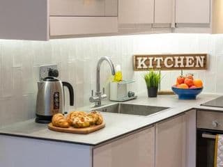 Morden & Comtempery 2 Bed Flat, In Shepherds bush - Photo 11