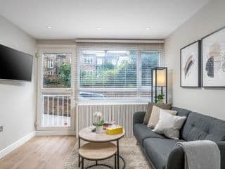Morden & Comtempery 2 Bed Flat, In Shepherds bush - Photo 4