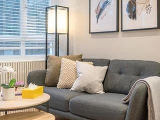 Morden & Comtempery 2 Bed Flat, In Shepherds bush - Photo 6