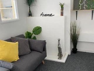 Lovely 2 bedroom flat in greater london