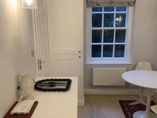 South Kensington Studio - Photo 5