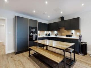 Stylish 2bed flat 10min to Wimbledon tennis courts - Photo 6