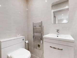 Stylish 2bed flat 10min to Wimbledon tennis courts - Photo 8