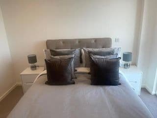 Immaculate 2bed apartment in London- city views - Photo 22