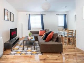 2 bedroom flat near London ExCel