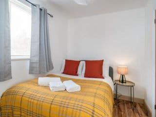 2 bedroom flat near London ExCel - Photo 5