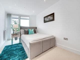 SkyCity Modern 2Bed 2Bath Penthouse Apartment - Photo 19