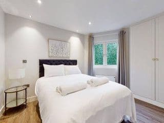 Elegant 2bed flat 10min to Wimbledon tennis courts - Photo 9