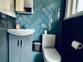 Neils Place - Photo 9