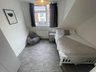 Lovable 2 Bedroom Flat On Tower Bridge - Photo 10