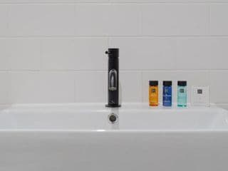 Luxury one bedroom Greenwich studio apartment near Canary Wharf by UnderTheDoormat - Photo 20