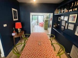 Stylish & Spacious 2 Bedroom House in Brixton - Photo 9