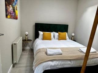 Sienna's 2 - bedroom apartment, London, N1. - Photo 6