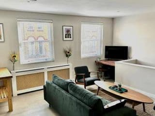 Sienna's 2 - bedroom apartment, London, N1. - Photo 8