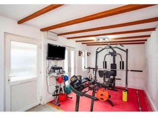 2 Bed - walking distance to Harry Potter Studio - Photo 2