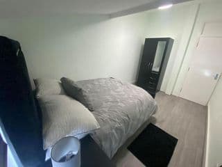 Luxury 4 bedroom house - Photo 12