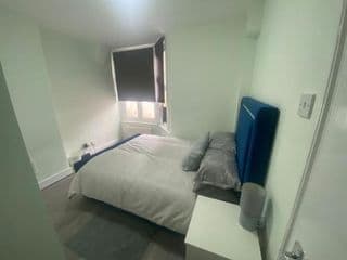 Luxury 4 bedroom house - Photo 14