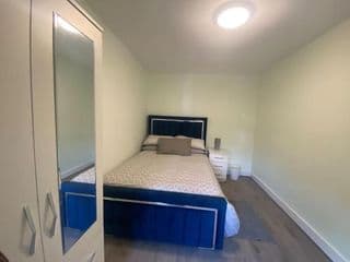 Luxury 4 bedroom house - Photo 18