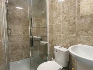 Luxury 4 bedroom house - Photo 20