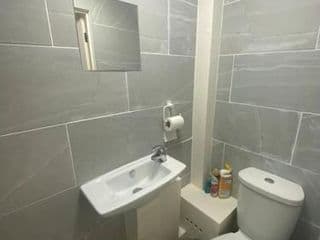 Luxury 4 bedroom house - Photo 10