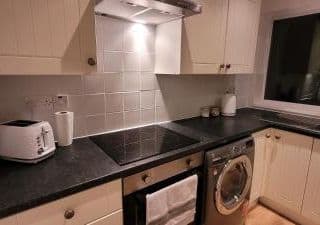 The Hillside Apartment - King's Norton Birmingham - Photo 12