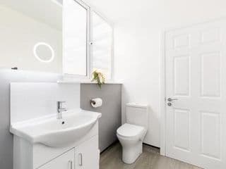MA Kenilworth - Photo 9