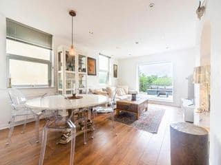 Pass the Keys Luxurious Flat with Large Private Terrace