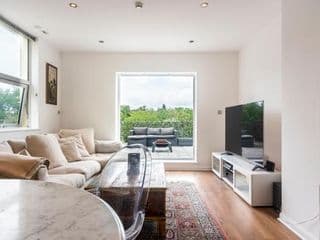 Pass the Keys Luxurious Flat with Large Private Terrace - Photo 13