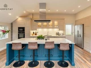 FAMILY FRIENDLY ESCAPE IN ETON & COUNTRYSIDE VIEWS - Photo 12